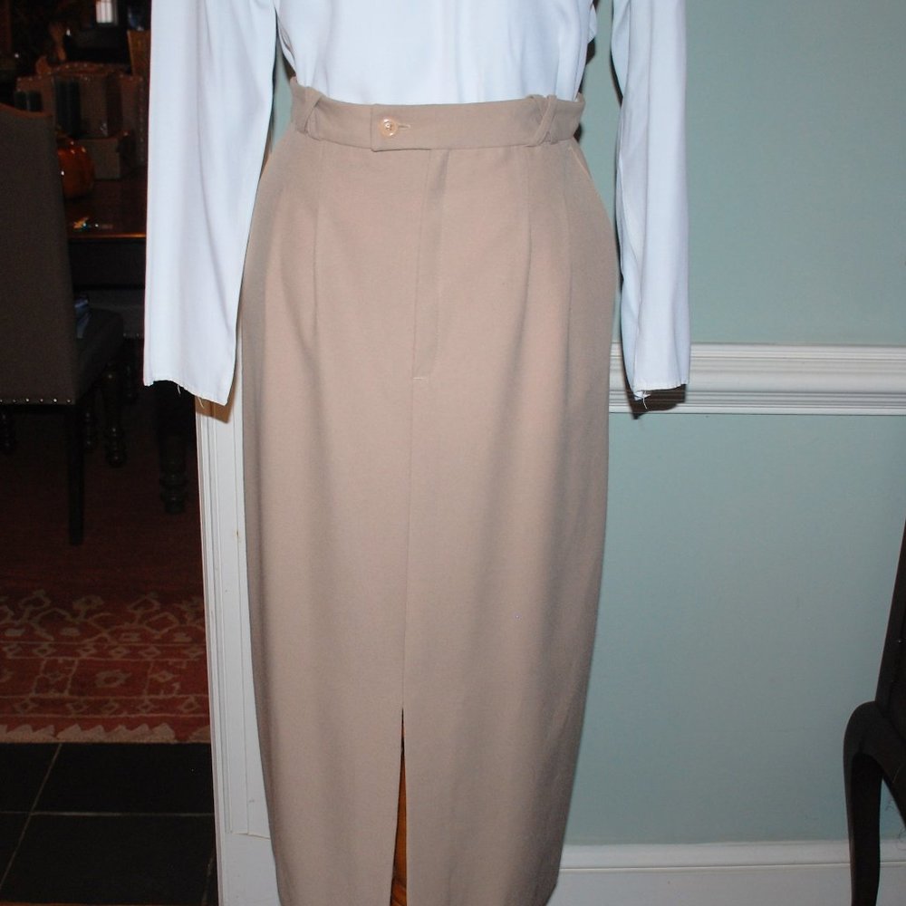 NWOT Classic (Vintage) Khaki Skirt